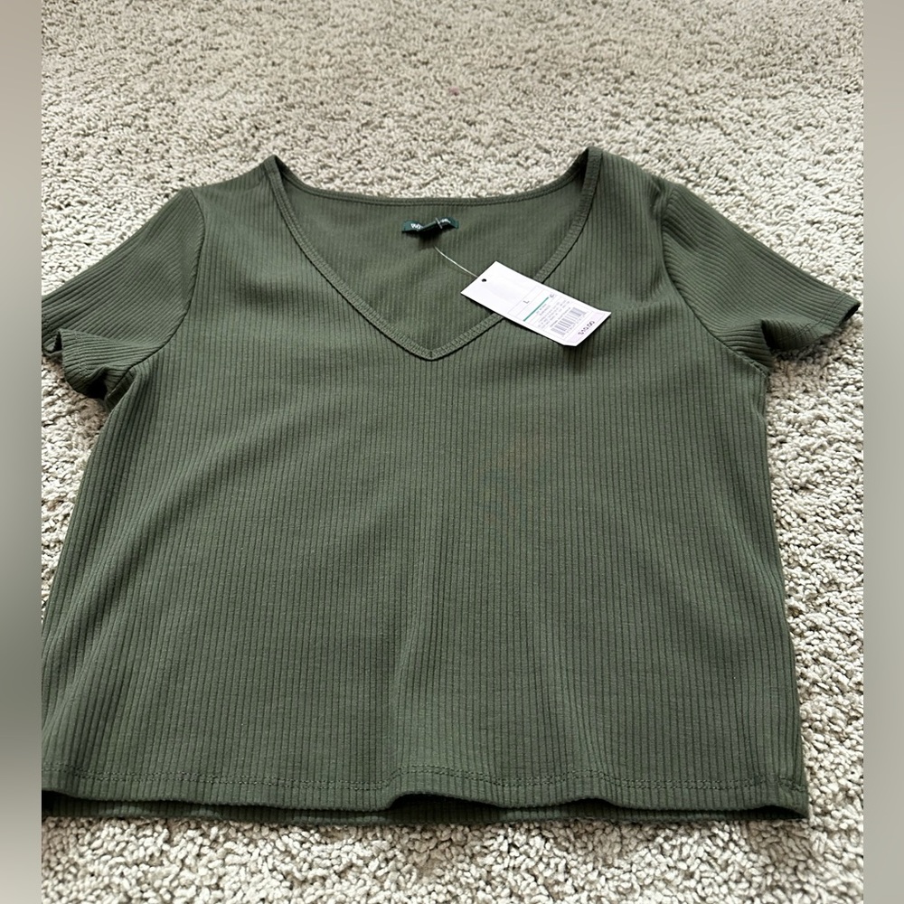 Crop top, never worn